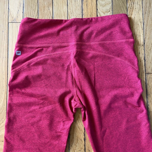 Fabletics ✨Cropped Leggings ✨ - Picture 4 of 4